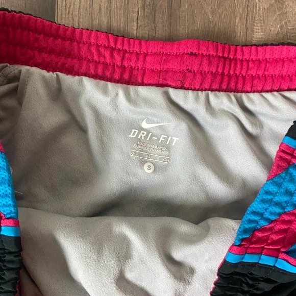 Nike Women's Black and Pink Athletic Shorts - Picture 8 of 12